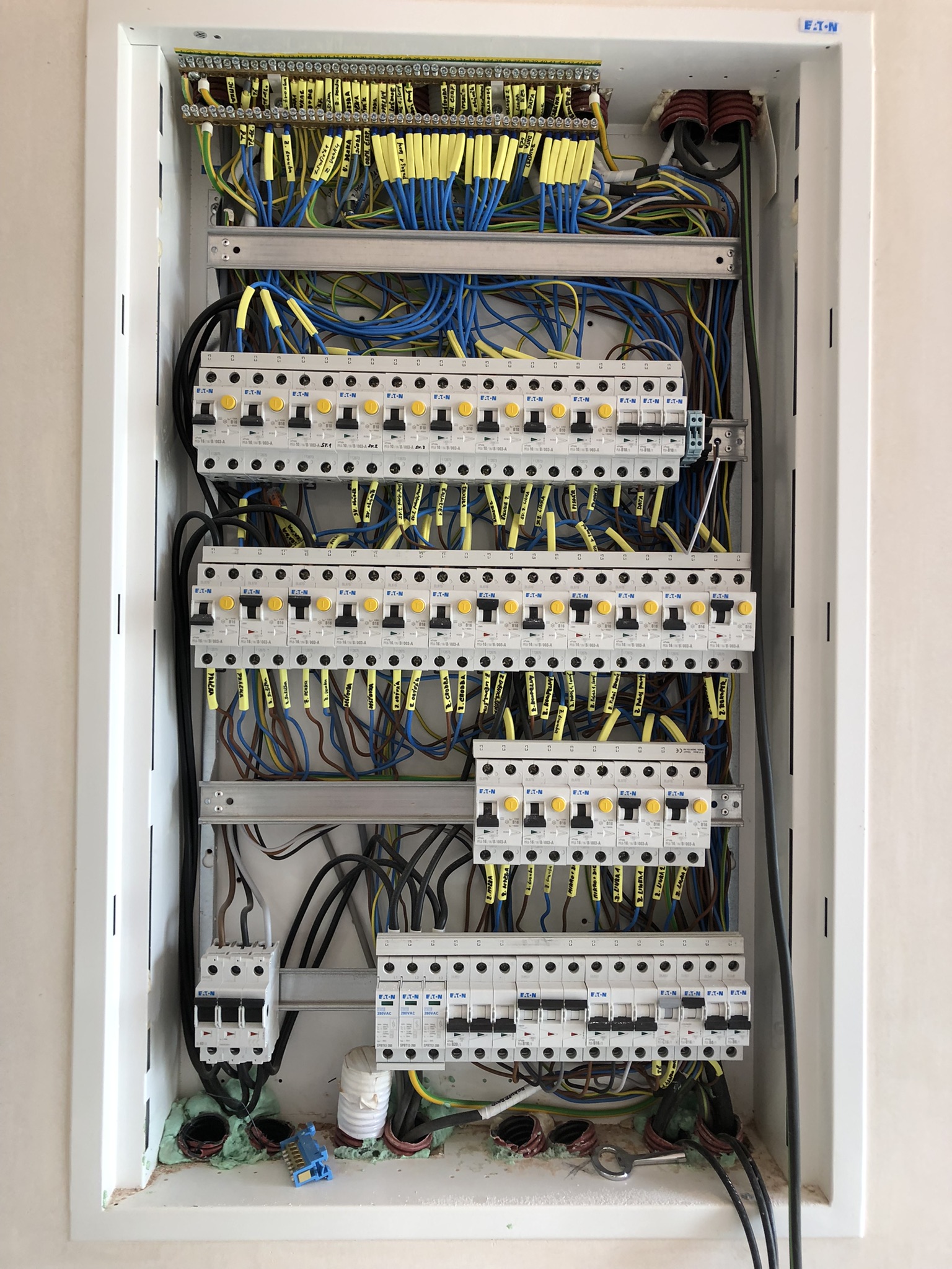Kompletni elektroinstalace